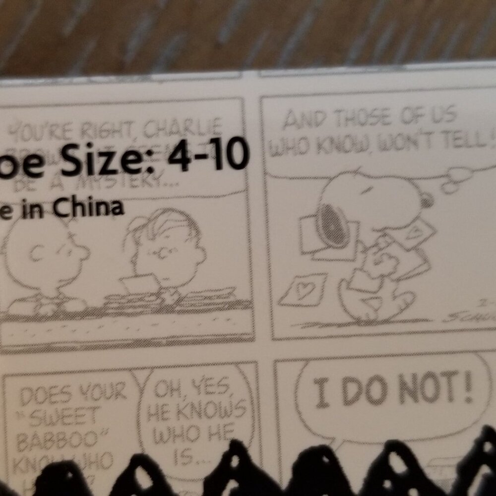 Peanuts Valentine's Day Magnetic Crew Socks - Picture 5 of 8